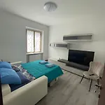 Em Апартаменты *